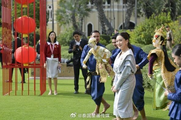 伤病退赛对