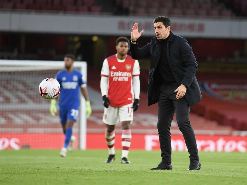 人瞩目的名 人瞩目的名